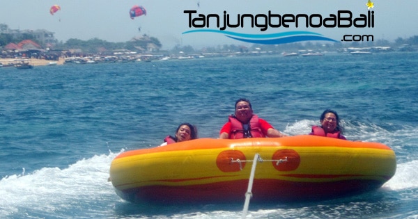 Donut Boat Bali